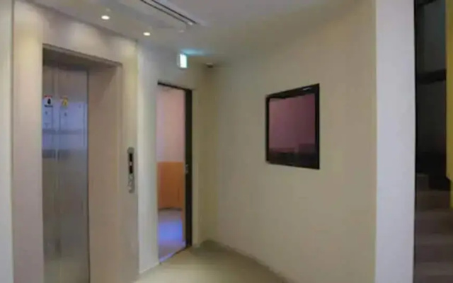 Uniqstay Hostel and Suite
