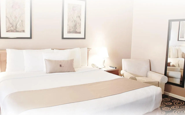 Regency Miami Airport by Sonesta