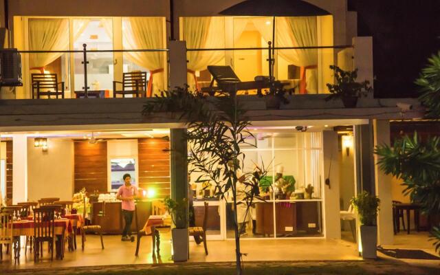 Paradise Beach Hotel вид на фасад