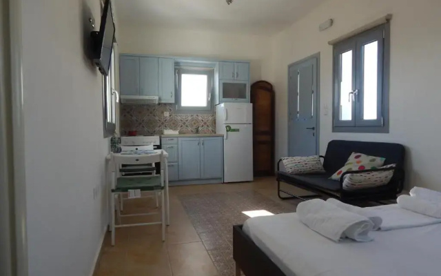 Armonia Studios and Villas