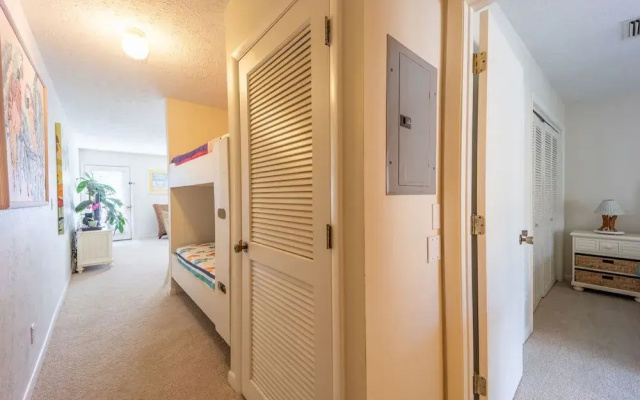 Sun Kissed Beachside Condo With Pool