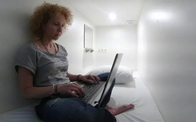 Cube Capsule Hostel