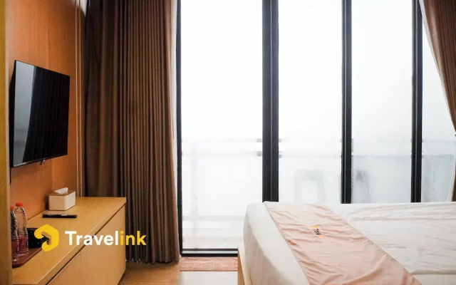 The Lakebox Menjer by Travelink