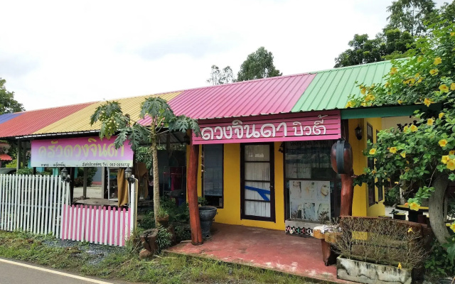 Douangjinda Resort