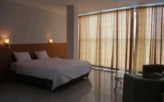 Royal Parbina Hotel