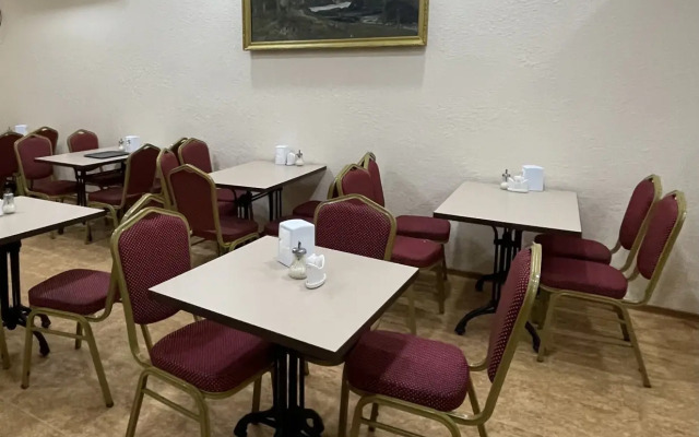 Mari - Anna Hotel