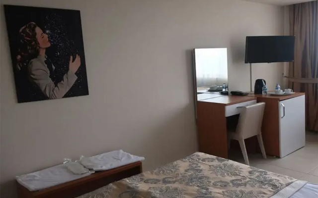 Sunrise Hotel