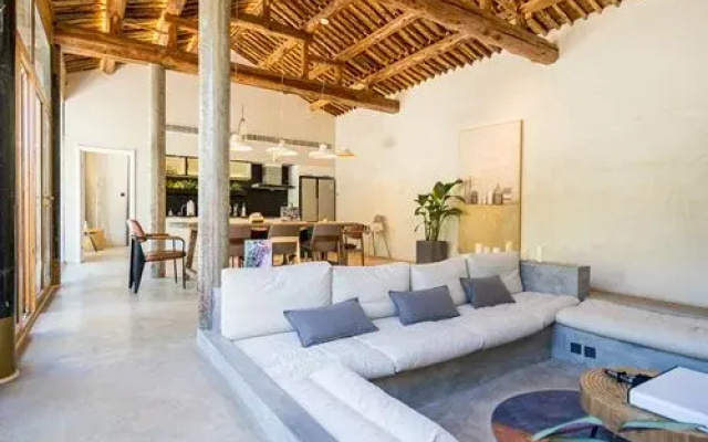 Viaya Shan Xing Ji Homestay - 4 Nights, Beijing, China