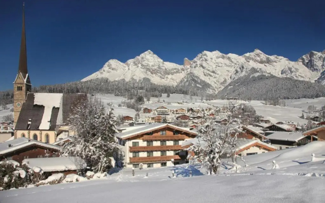 Hotel Pension Pinzgauer Hof