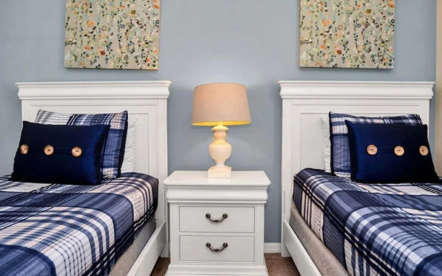 Lovely Family Home 8-10 min to Disney