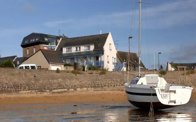 Apartment in Tregastel Near the Beach