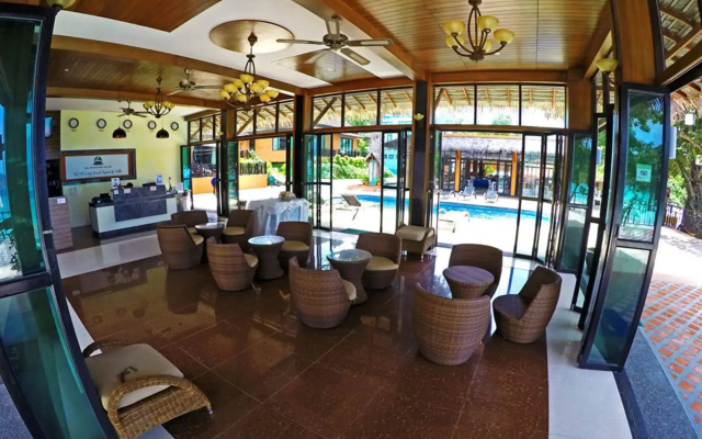 Phi Phi Long Beach Resort & Villa