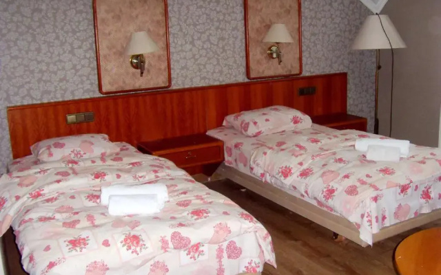 Hotel Nadikvari