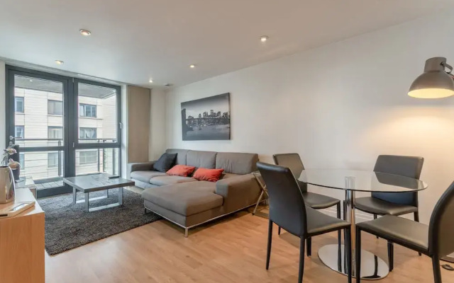 2 Bedroom Apartment in Central London