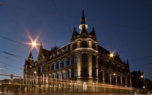 Отель Conservatorium Hotel Нидерланды, Амстердам - 1 отзыв об отеле, цены и фото номеров - забронировать отель Conservatorium Hotel онлайн вид на фасад