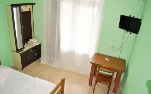 Hotel Tedi