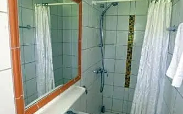 Euro Inn - Hotel
