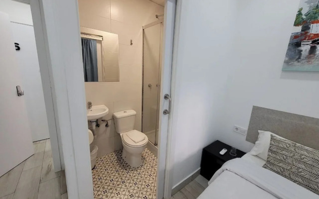 AYZ Silvela - Auto check-in property