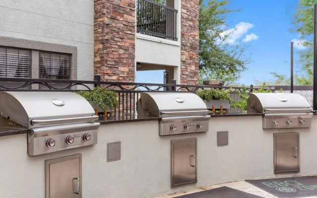 CozySuites at Glendale