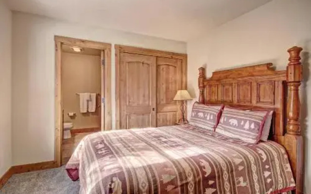 18 Autumn Brook Condo