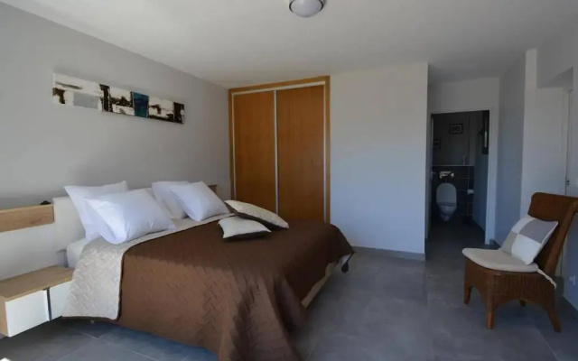 Maison Ruoms, 5 pièces, 8 personnes - FR-1-382-149