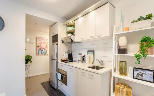 Prime location - 2BR Urban retreat I Zodiak Stays