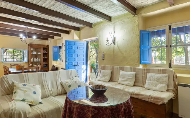 Delightful Mansion in Huétor-Tájar near Sea