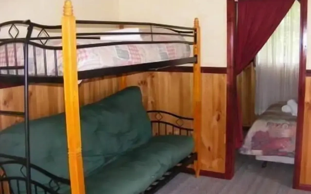 Cedar Lodge Cabins