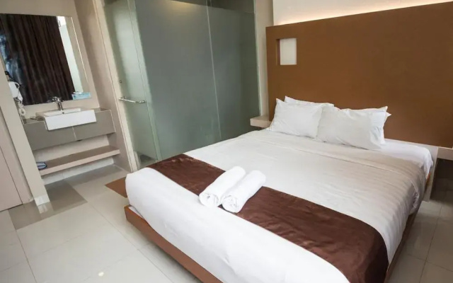 Sky Inn Express Hotel