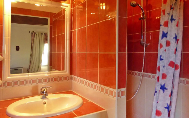 Holiday Cottage With Private Terrace, Bellegarde