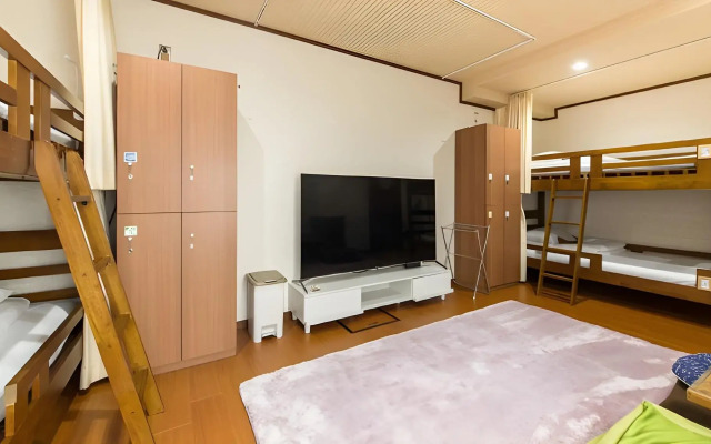 Guest House Na-No-Hana - Hostel Caters To Women