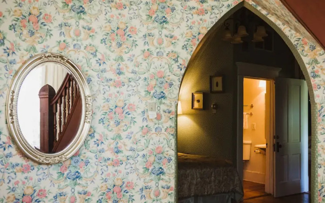 The Mansion at Elfindale