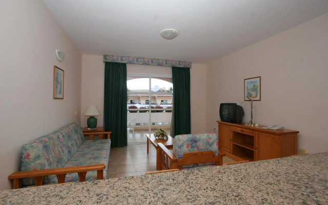 Apartamentos Jardín del Conde