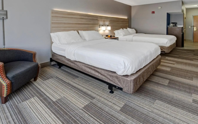 Holiday Inn Express & Suites London by IHG