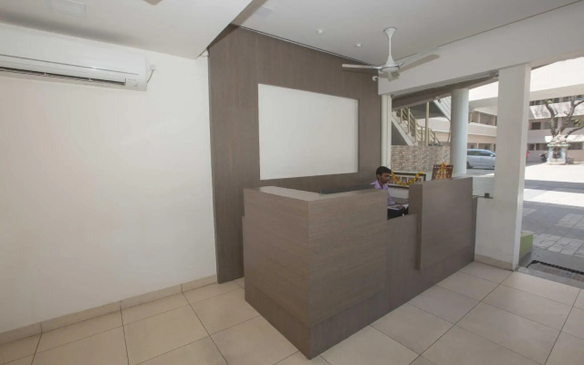 Hotel Sownthariyam