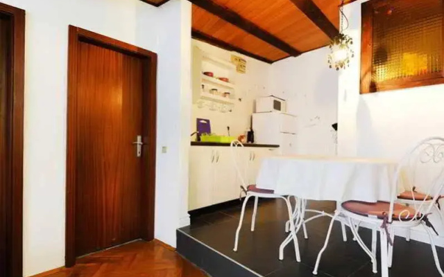 Teatro Apartments