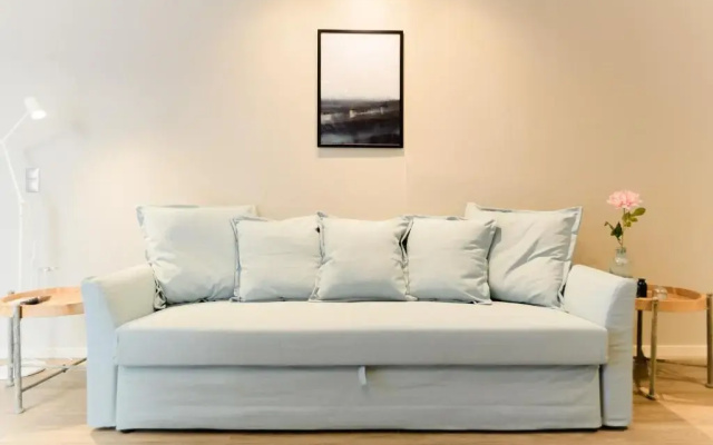 A24 Pristine & sunny suite near Plaka & Parthenon