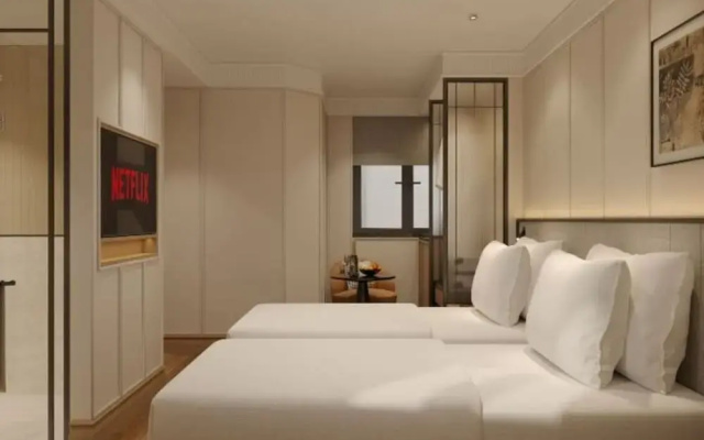 Hoan Kiem Legend Ha Noi Hotel
