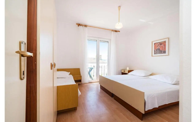 Apartment Nikice Gundica VI