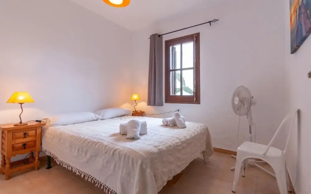 Fabulous Holiday Home in Miami Platja With Sea Views