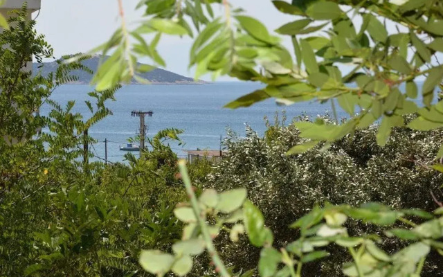 Traditional summer house in Marmari
