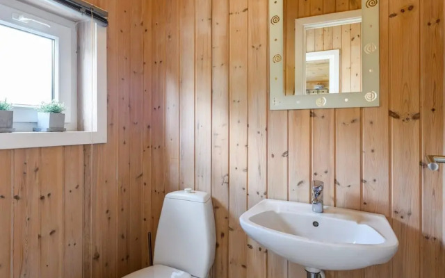 6 Person Holiday Home in Hemmet