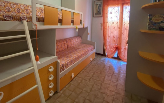 Villa Papini Seafront With 3 Apartments and Garden-rif Papi