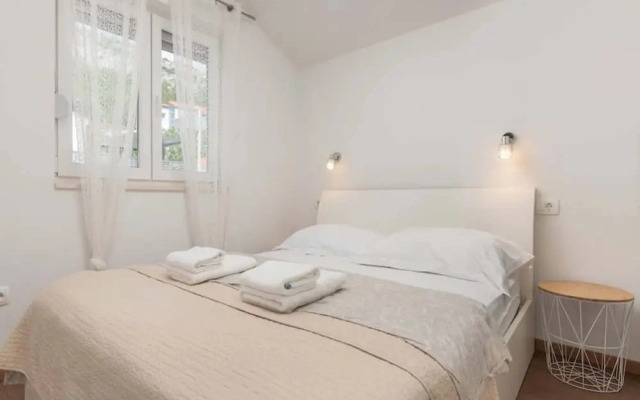 Famliy Holiday Villa Near Sea