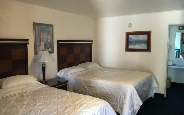 Deluxe Inn Of Roswell