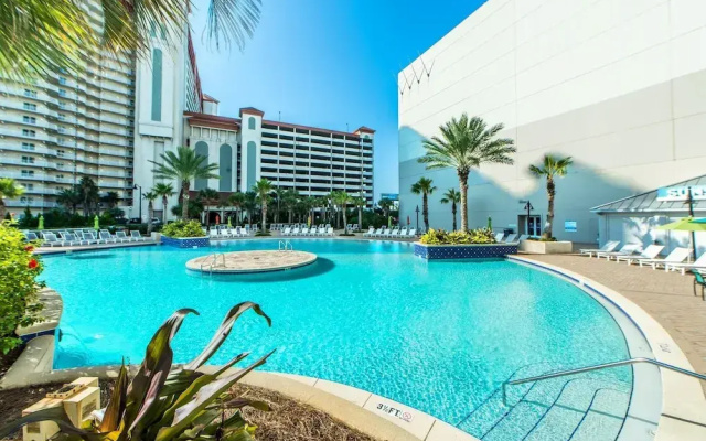 Laketown Wharf 1120
