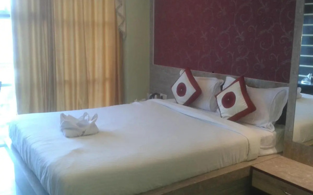 Golden Heaven Hotel & Restaurant