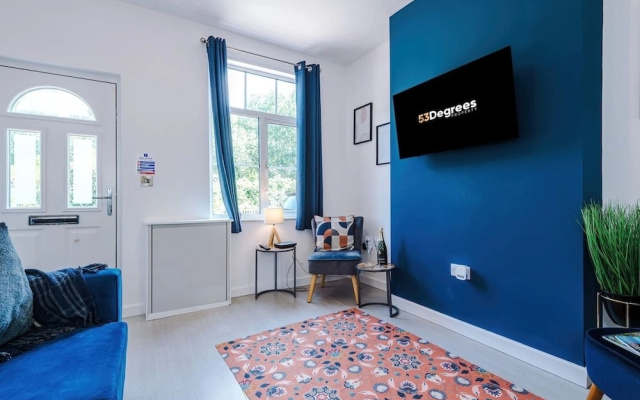 Gorgeous 3-bed Home Amazing Location Sleeps 7