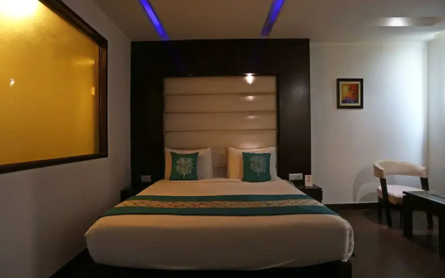 Hotel Mint Park Blue by OYO