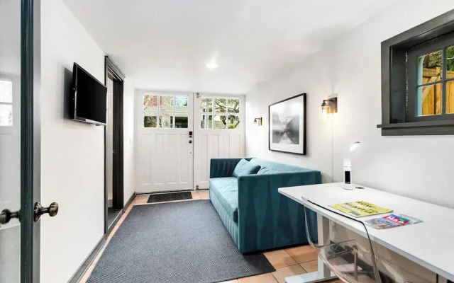 Montlake Studio in Spite House